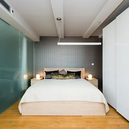 Karlin Apartment *