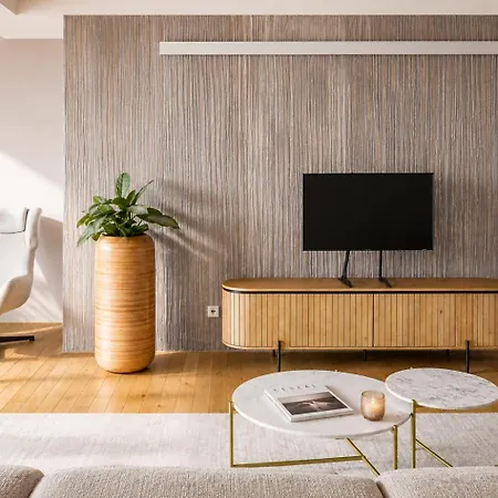 Karlin Apartment *