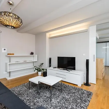 Karlin Lägenhet Prag