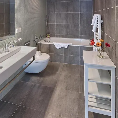 Wishlist Residences - Karlin *