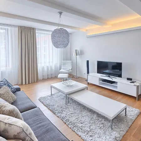 Wishlist Residences - Karlin Apartment *